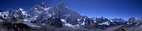 kala patthar summit panorama showing everest, lhotse, and the khumbu glacier