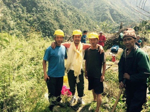 Somehow some construction safety hats have been found; essential as the continuous tremors could bring oin new rock slides at any time